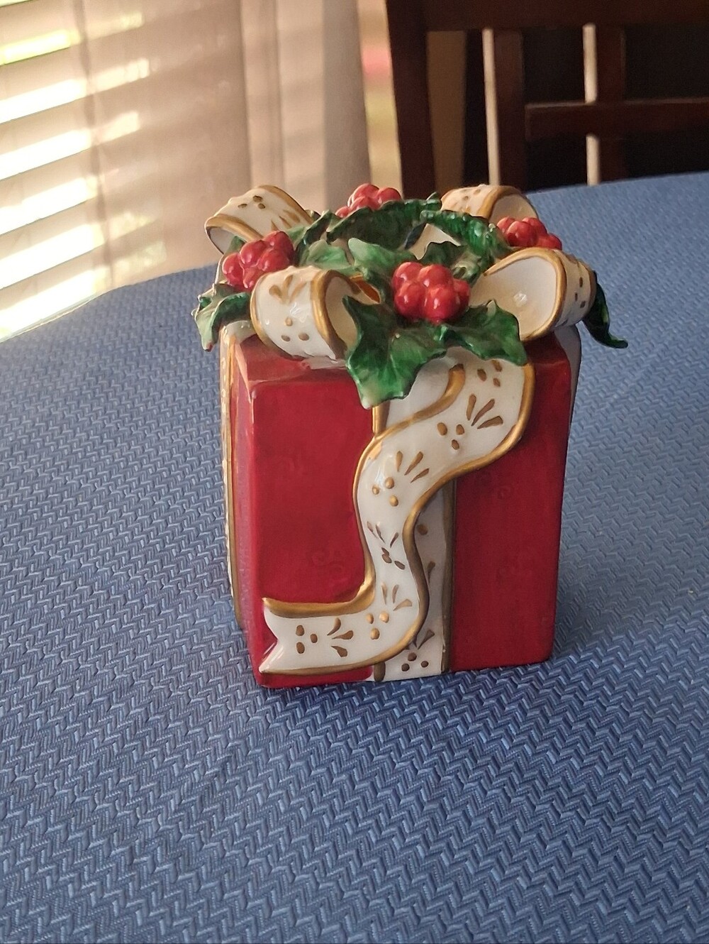 Vintage Avon Ceramic Taper Candle Holder Xmas
